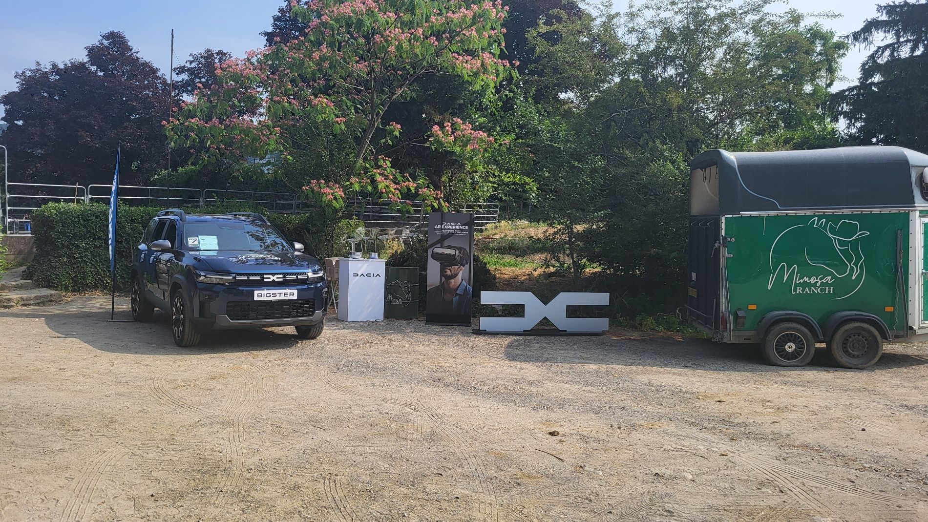 PRESENTAZIONE DACIA BIGSTER sabato 21 giugno - Messa