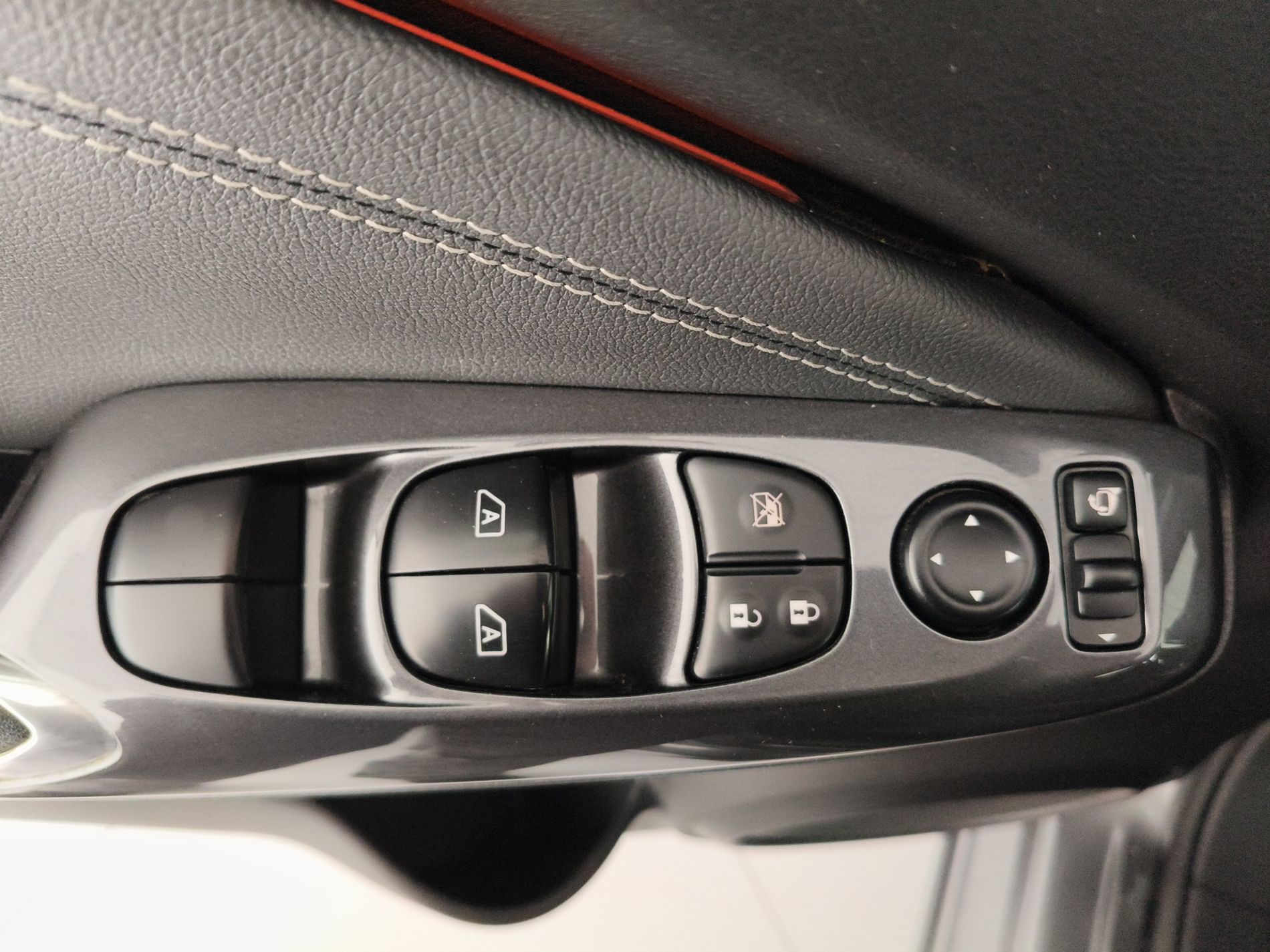 NISSAN Juke II 2020 Juke 1.0 DIG-T 117cv N-Connecta CVT - Messa