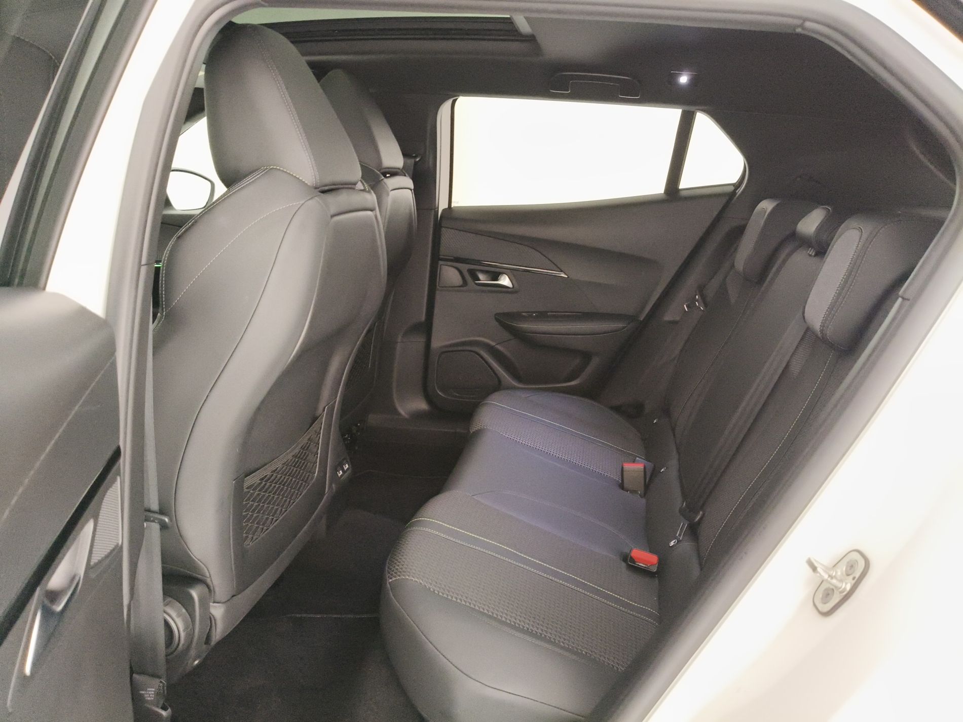 PEUGEOT 2008 II 2020 2008 1.5 BlueHDi 130cv GT Line EAT S&S - Messa