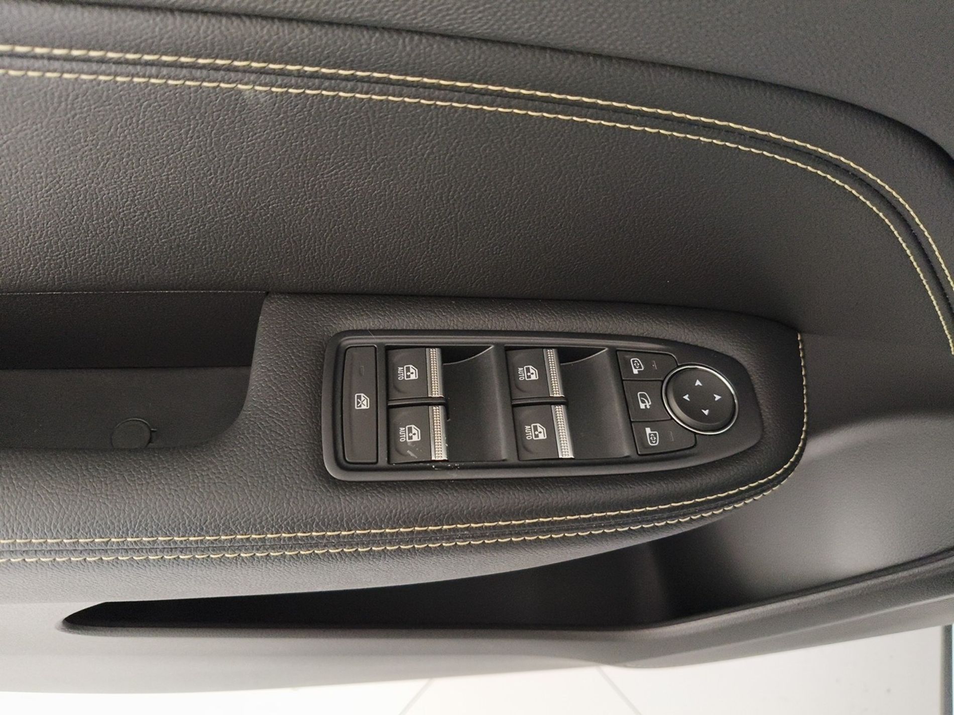 Renault ARKANA techno MY24 E-Tech full hybrid 145 - Messa