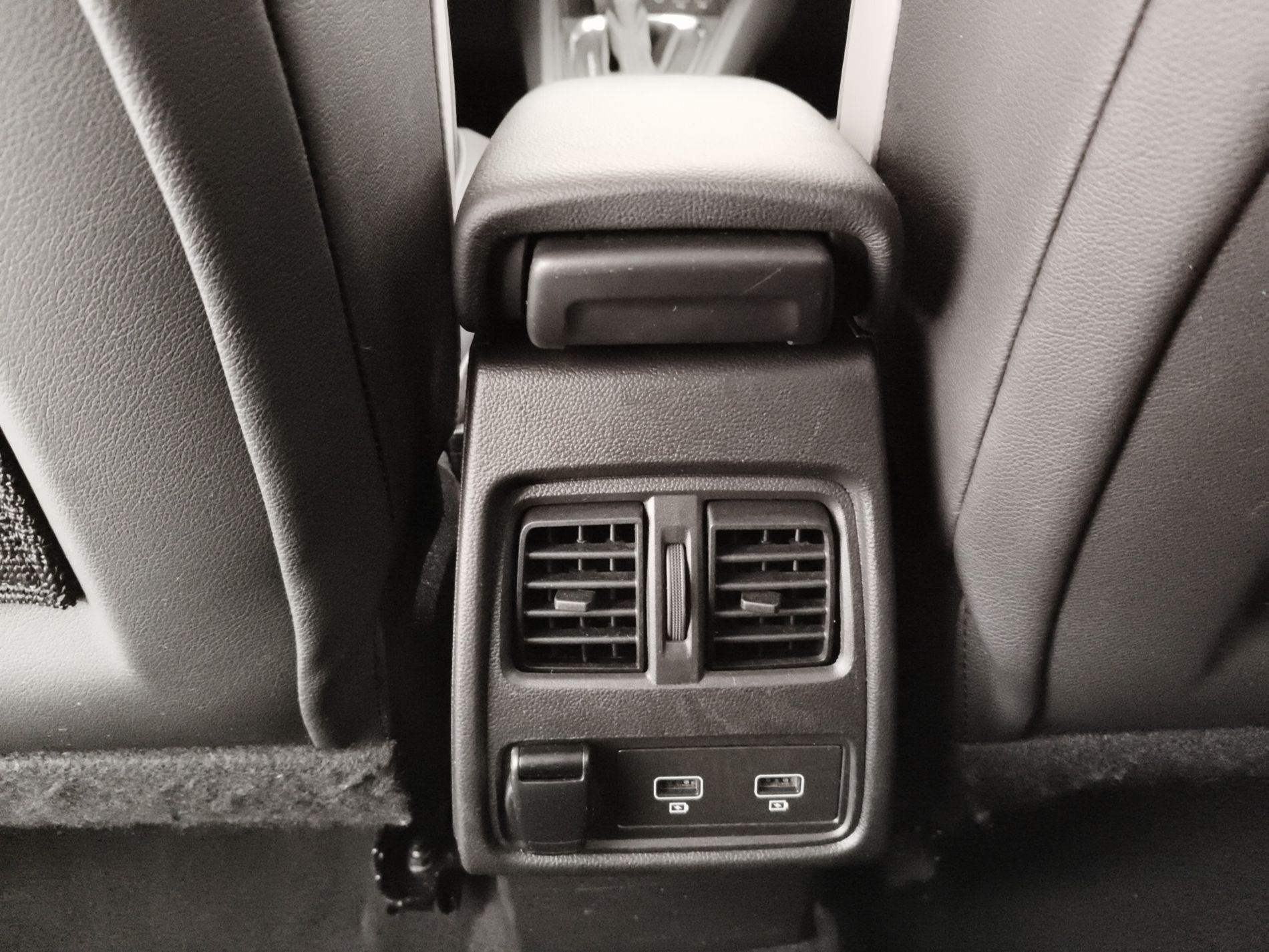 RENAULT Captur Captur 1.6 E-Tech hybrid Techno Fast Track 145cv auto - Messa