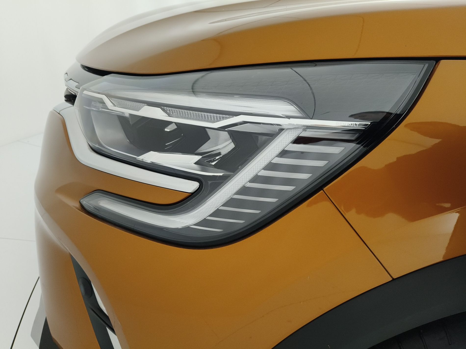 RENAULT Captur II 2019 Captur 1.6 E-TECH Plug-in Hybrid 160cv Intens Auto - Messa