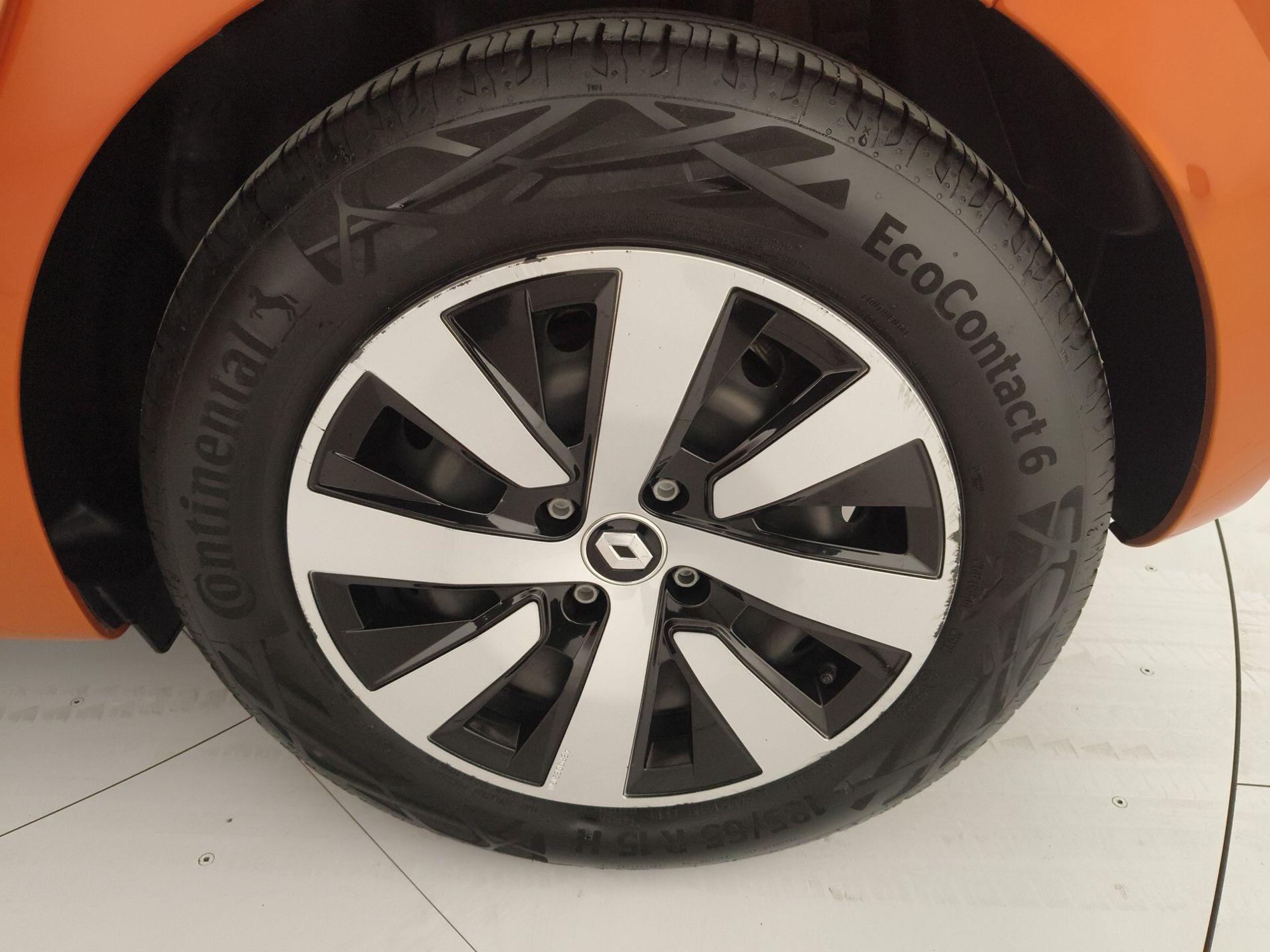 RENAULT Clio V 2019 Clio 5 Porte 1.6 E-Tech full hybrid 145cv Equilibr - Messa