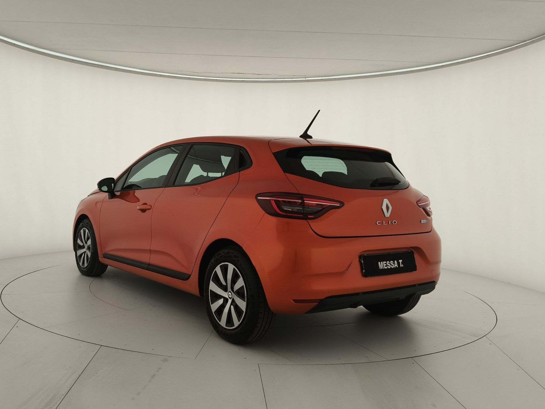 RENAULT Clio V 2019 Clio 5 Porte 1.6 E-Tech full hybrid 145cv Equilibr - Messa