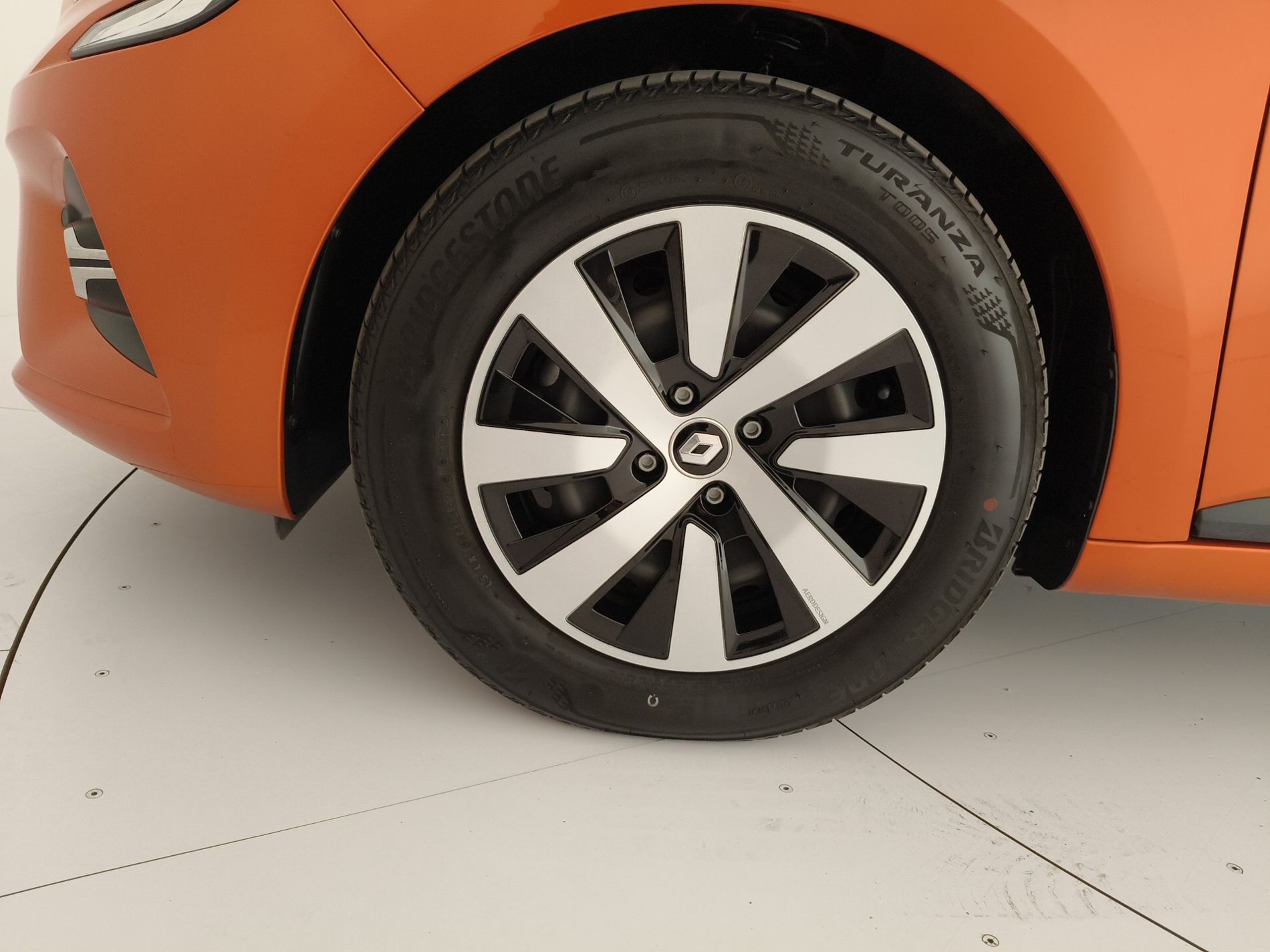 RENAULT Clio V 2019 Clio 5 Porte 1.6 E-Tech full hybrid 145cv Equilibr - Messa