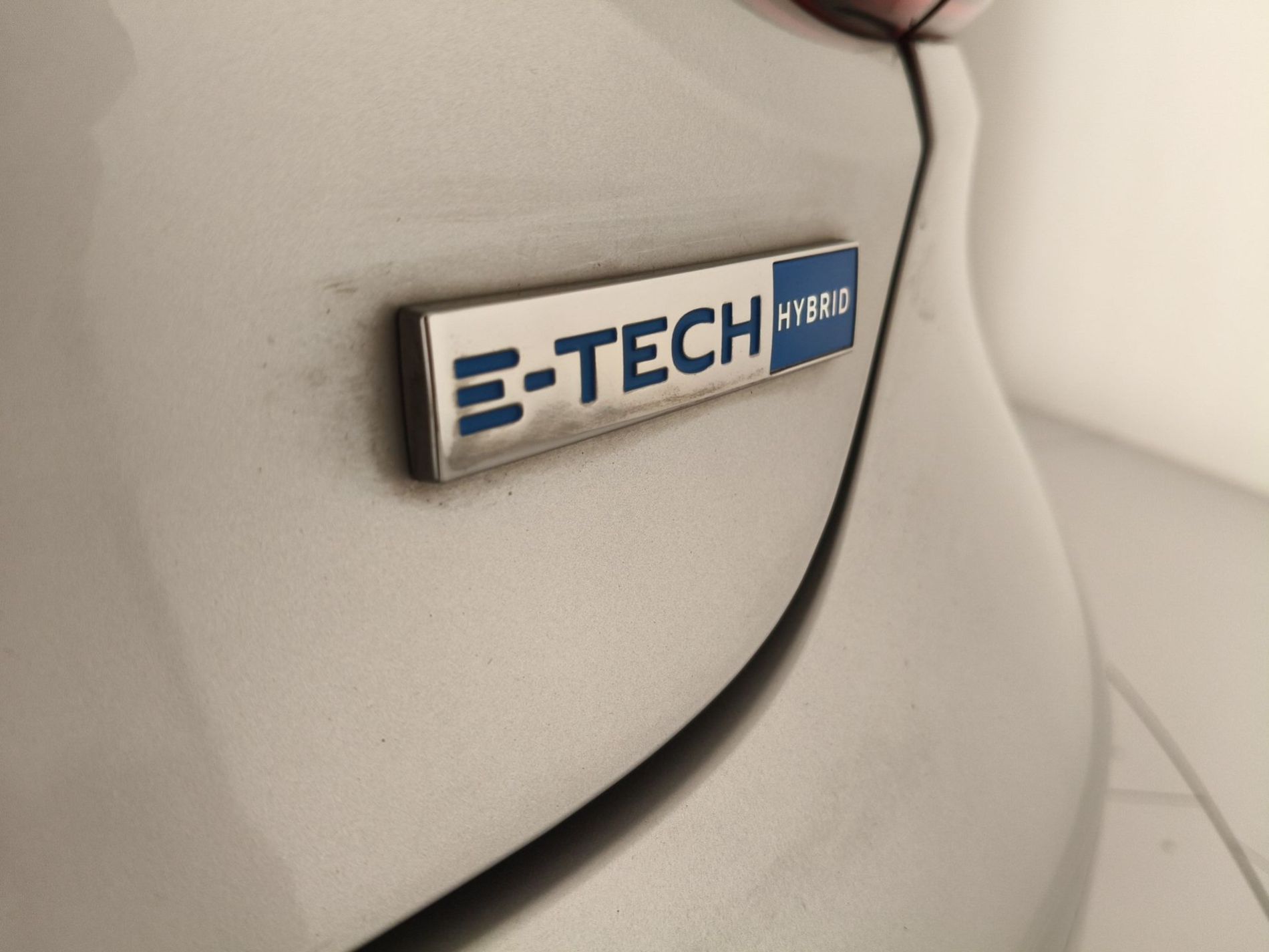 RENAULT Clio V 2019 Clio 5 Porte 1.6 E-TECH Hybrid 140cv Zen Auto my21 - Messa