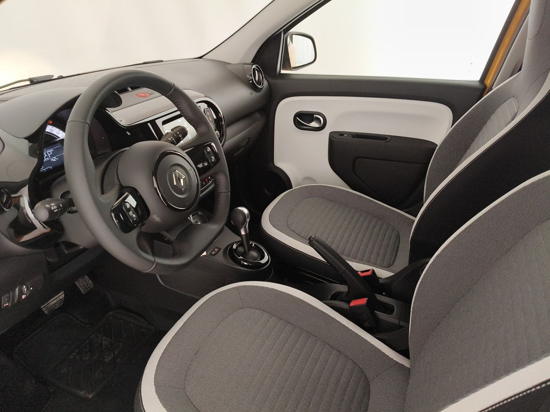 Renault TWINGO ELECTRIC E-TECH electric equilibre - Messa