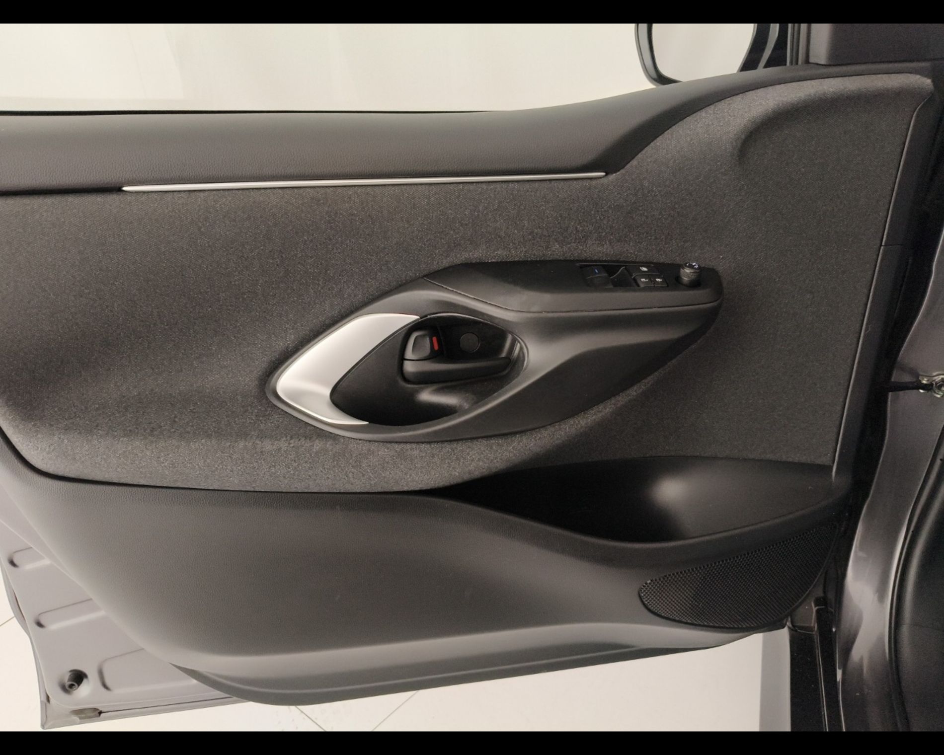 Toyota Yaris Yaris 1.0 Active - Messa