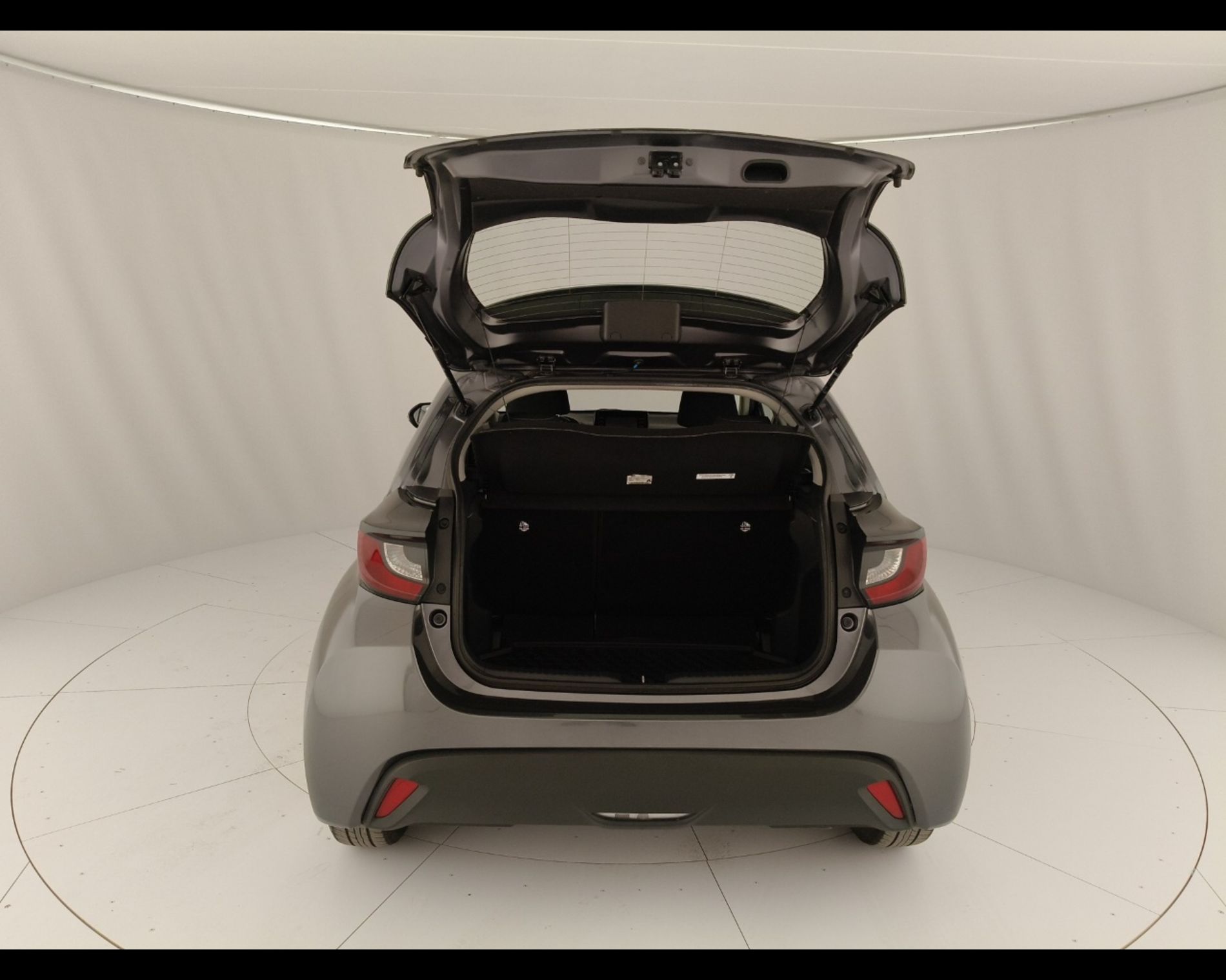 Toyota Yaris Yaris 1.0 Active - Messa