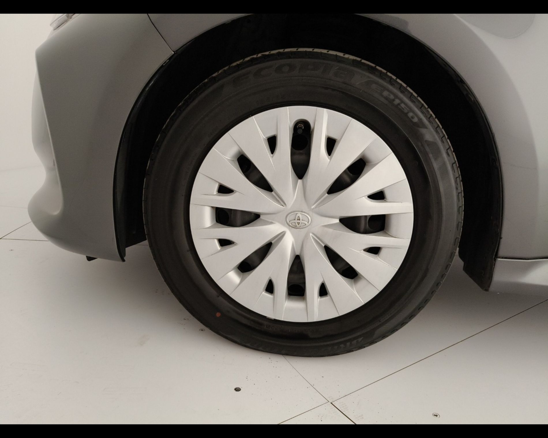 Toyota Yaris Yaris 1.0 Active - Messa